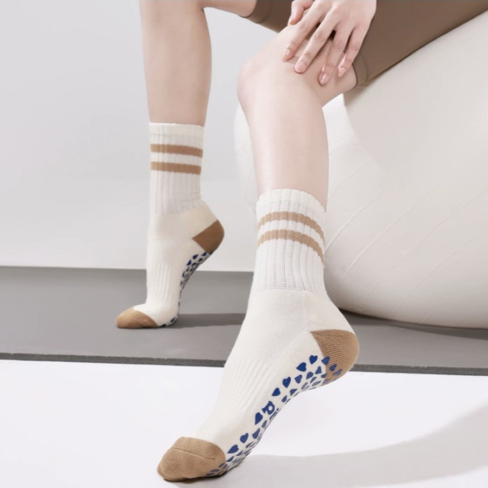 MISOX Studio | Double Stripe Non-Slip Grip Mid-Calf Socks