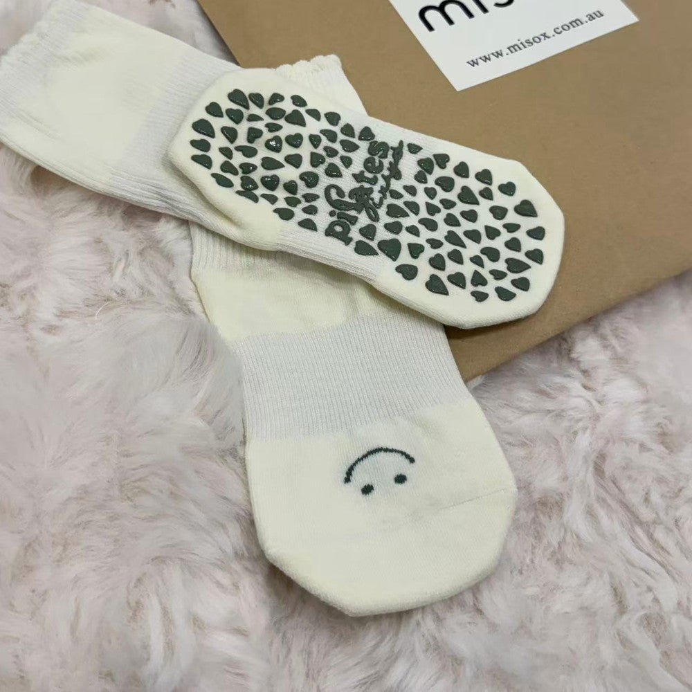MISOX Studio | Smile-Face Pilates Grip Socks